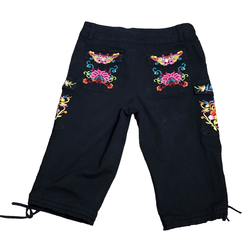 2 Friends Black Embroidered Crop Adjustable Drawstring Leg Capri Pants Size 10 - Picture 11 of 11